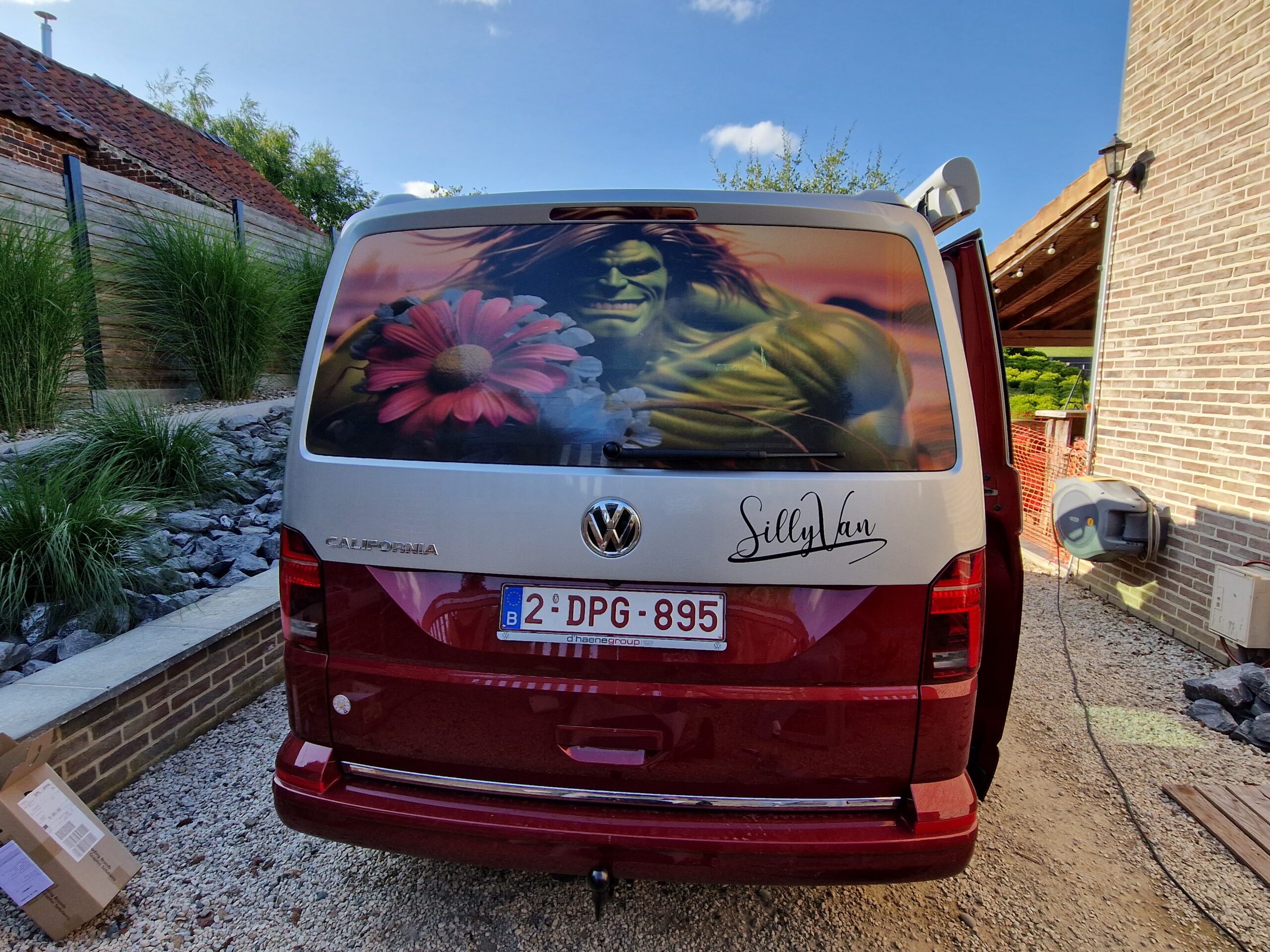un projet fun pour la décoration de SillyVan en micro-perforé également